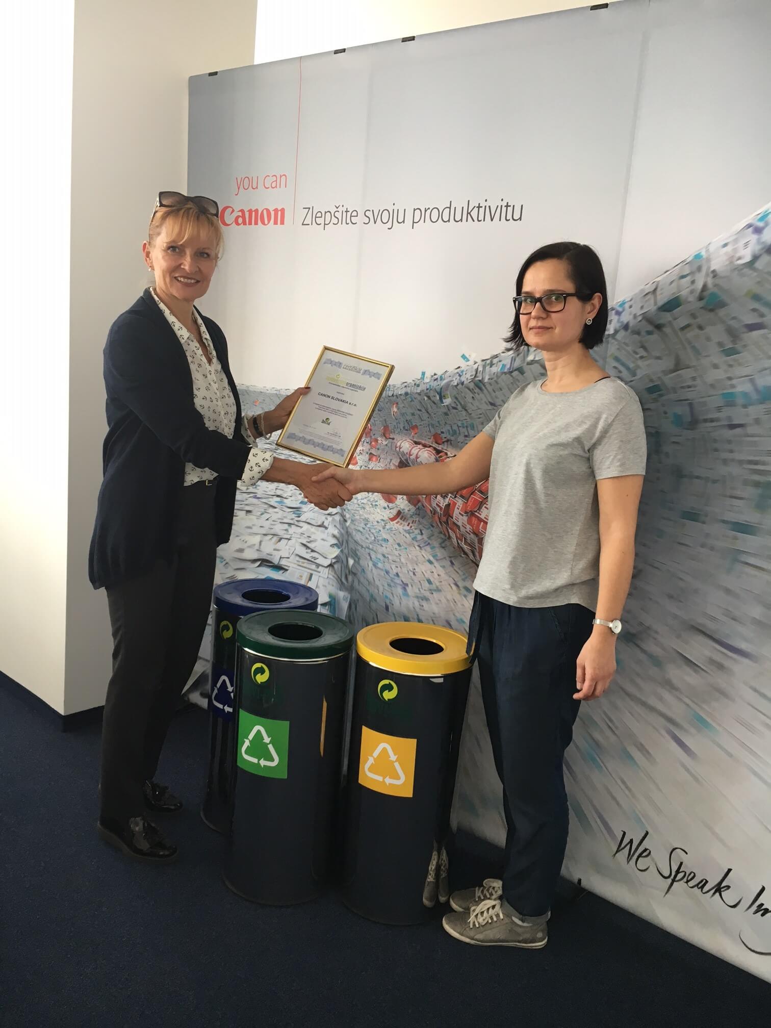 Canon aj po rokoch potvrdil, že patrí medzi ekologicky najzodpovednejších